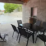 House Mohar *