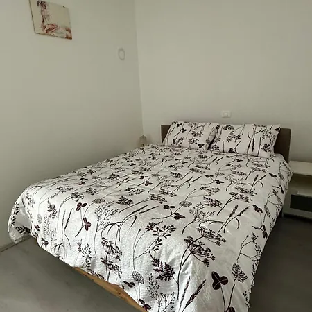 아파트 House Mohar